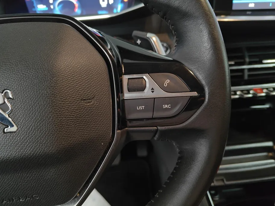 Peugeot 208 1.2 PureTech Allure AUTOMAAT NAVI AIRCO CAMERA APPLE CARPLAY ANDROID AUTO DEALER ONDERHOUDEN 5 DEURS ZEER MOOIE AUTO