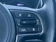 Kia Niro 1.6 GDi PHEV DynamicPlusLine | Climate control | Leder | Stoel,- en stuurverwarming | Keyless | Navigatie | Dodehoek detectie | 16 inch LM-velgen | Parkeercamera |