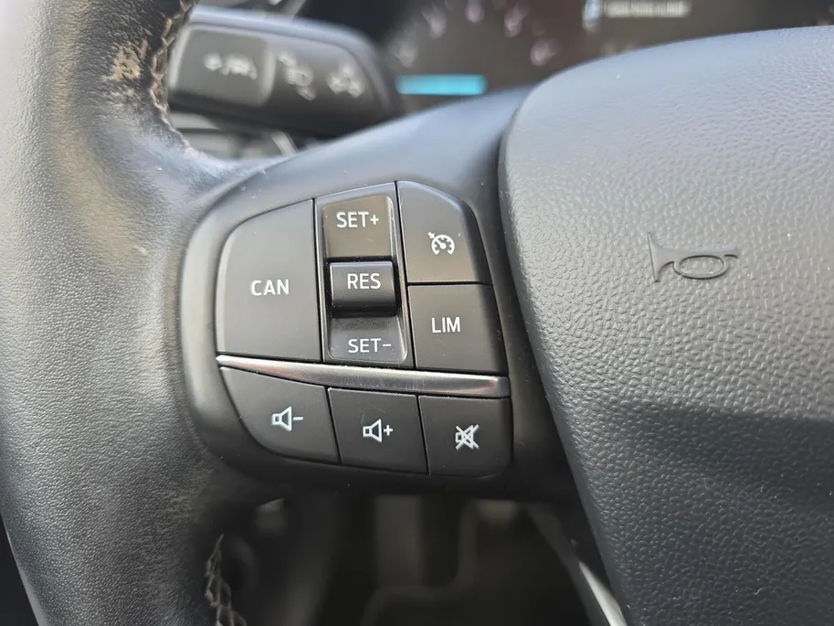 Ford Fiesta 1.0 EcoBoost Titanium | Panoramadak | B&O Sound | Winter Pack | Achteruitrijcamera | 12 maanden garantie! |