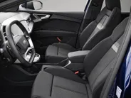 Audi Q4 e-tron 45 quattro Advanced edition 82 kWh 210kW/286PK · Panoramadak · Trekhaak · Camera · Apple/Android Car Play · Adaptive Cruise Control · Elektrische stoelverstelling · Stoelverwarming · Drive select