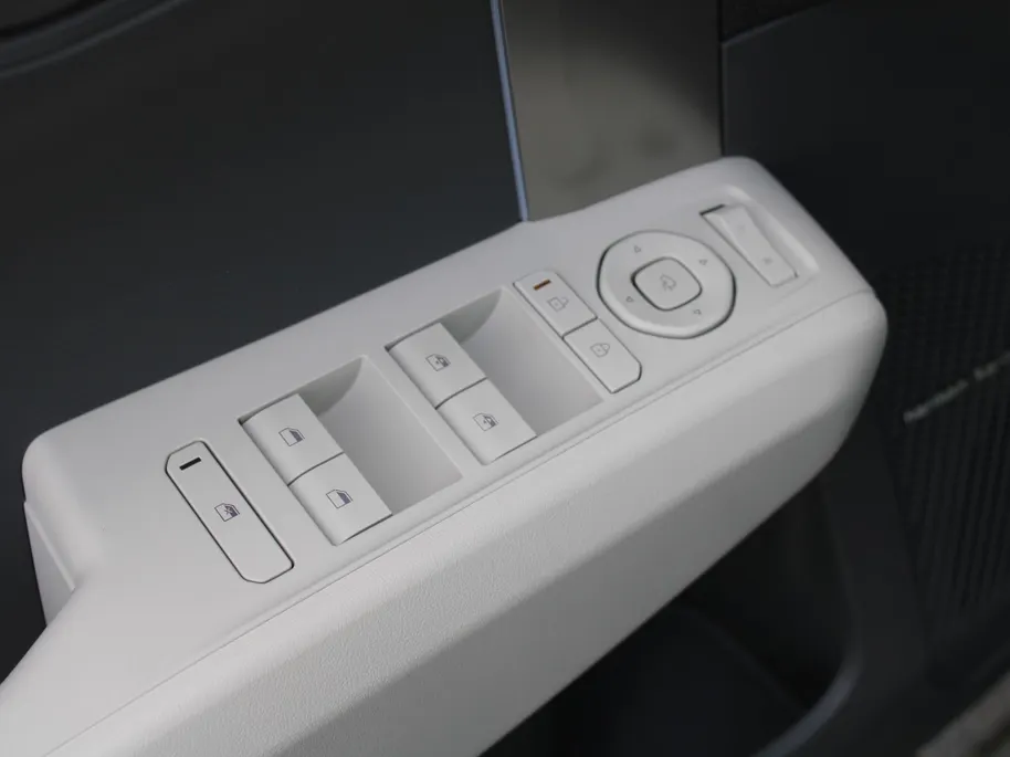 Kia EV3 GT-PlusLine 81.4 kWh | Stuur-/stoelverwarming + ventilatie | Camera rondom | Schuifdak | Leer | HUD | Elek. stoelverstelling + achterklep |