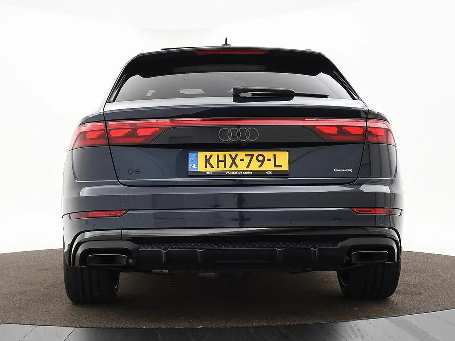 Audi Q8 55 TFSI e quattro Pro Line S 394 PK · 22' LM Velgen · Glazen panorama dak · B&O Premium 3D · Assist. plus, remote park · Stoelventilatie + Massage · Trekhaak · Servosluiting