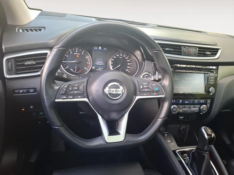 Nissan QASHQAI 1.3 DIG-T Tekna | TREKHAAK | STOELVERWARMING | PANO DAK | CLIMATE | ALL SEASON BANDEN |