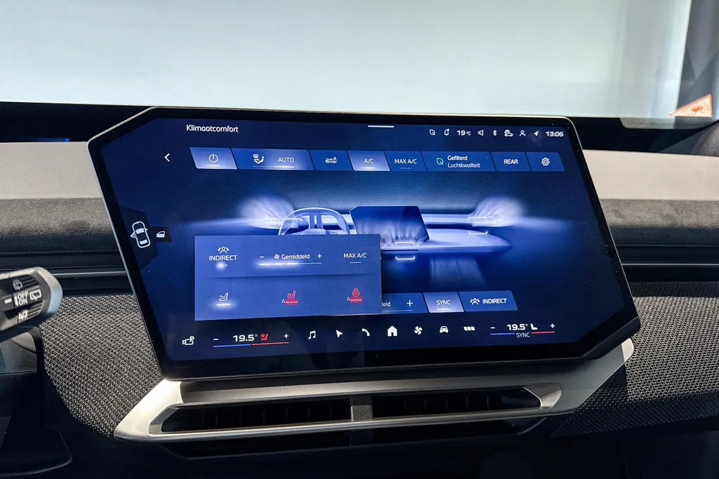 BMW iX3 40 eDrive 83 kWh