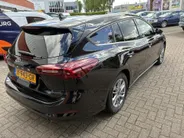Ford Focus Wagon 1.0 EcoBoost Hybrid Titanium GROOTSCHERM, WINTERPAKKET.
