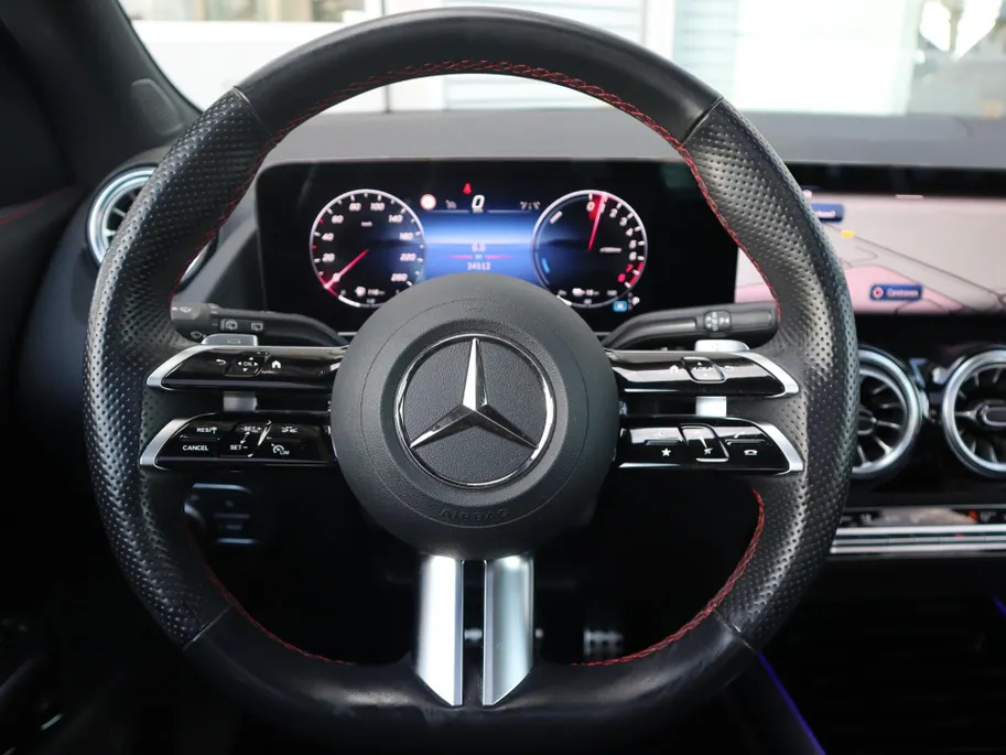 Mercedes-Benz GLA 250 e Star Edition AMG Line l Trekhaak l Keyless l Verwarmbare voorstoelen