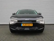 Kia EV6 Light Edition 63 kWh | Stuur-/stoelverwarming | Camera | 19' LM | LED | Cruise adapt. | Clima | Draadloze telefoonlader | 17% bijtelling |