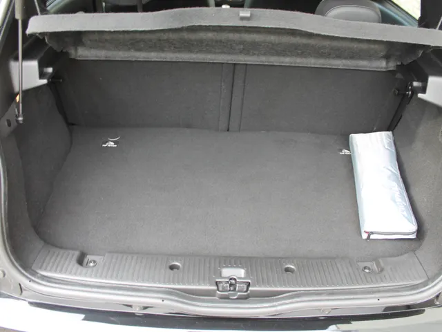 Renault Twingo 1.0 SCe Intens | navigatie | climate control |  lichtmetalen velgen | all season banden