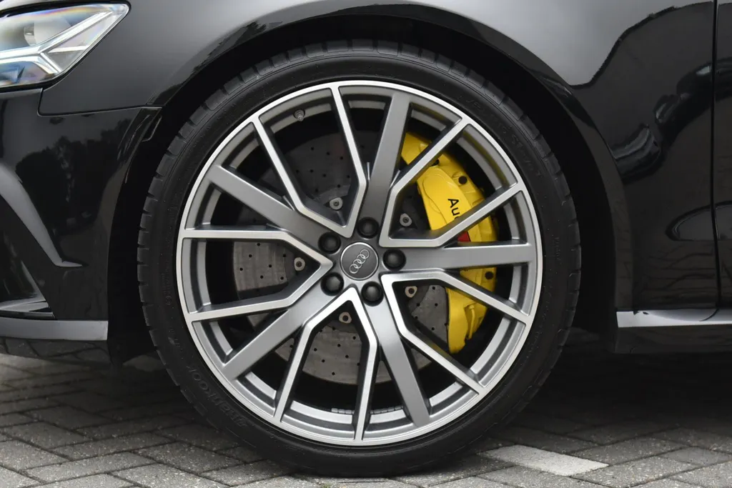 Audi RS6 Avant 4.0 TFSI Quattro Performance Pro Line Plus