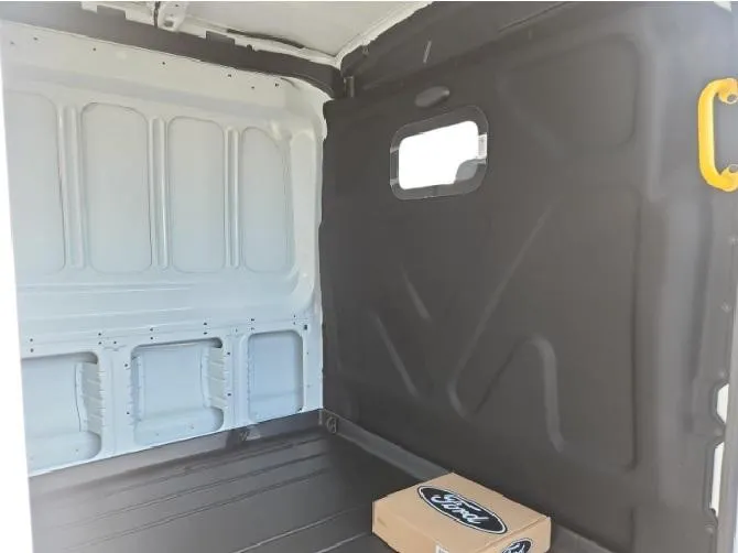 Ford E-Transit 350 L3H2 Trend 68 kWh 184 pk | Pro-Power | Navigatie | Zijwandbekleding | Direct leverbaar