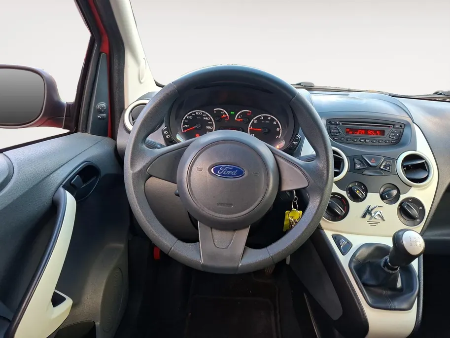 Ford Ka 1.2 Cool & Sound start/stop | Lichtmetalen velgen | Spoiler | Airco