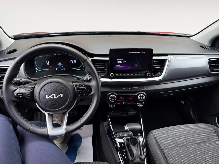 Kia Stonic 1.0 T-GDi MHEV DynamicPlusLine Automaat |  Navi | Apple Carplay/Android Auto | Metallic lak | Stoel & stuurverwarming | Fabrieksgarantie t/m 11-8-2032 + 3x 1 jaar* | NAP