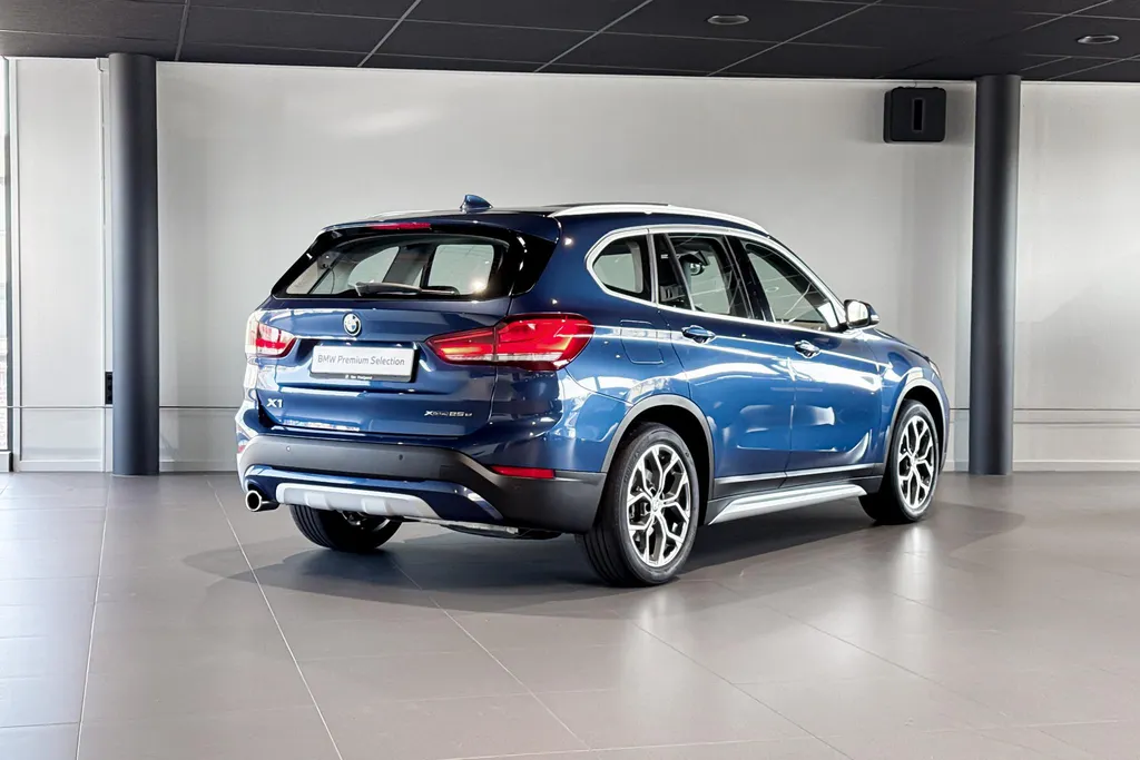 BMW X1 xDrive25e Business Edition Plus