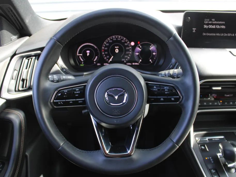 Mazda CX-80 2.5 e-SkyActiv PHEV Homura Plus | Stuur-/stoelverwarming+ventilatie | Schuifdak | Leer | HUD | Elek. stuur-/stoelverstelling | Camera rondom | 20' LM |