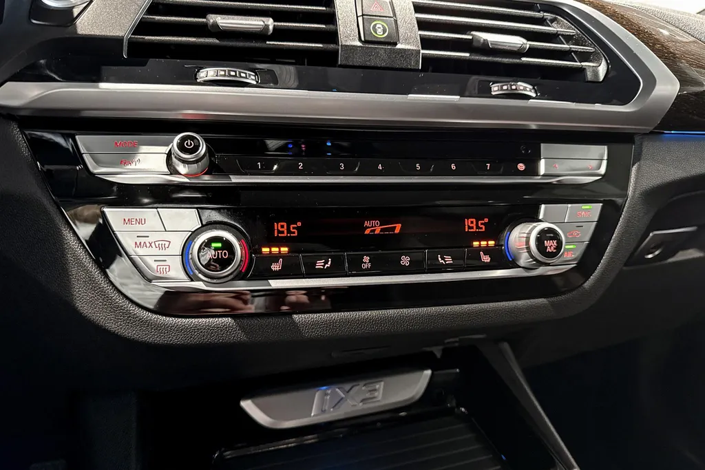 BMW iX3 High Executive 80 kWh