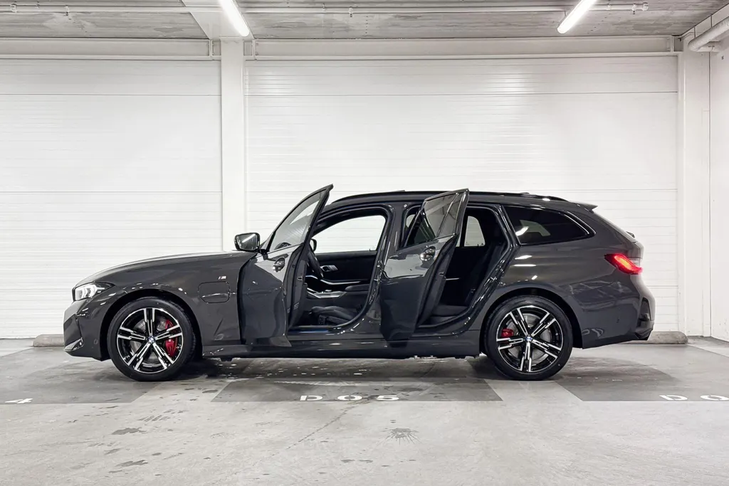 BMW 3 Serie Touring 330e