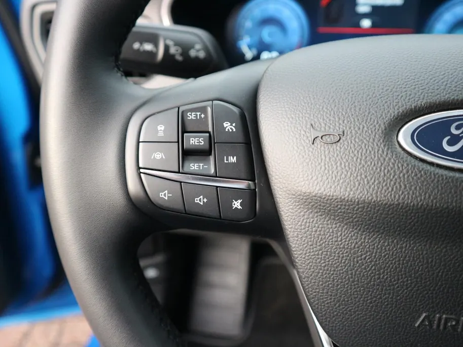 Ford Focus Wagon 1.0 EcoBoost Hybrid Active | 155PK Automaat | CAMERA | ADAP CRUISE | BLIS | WINTER PACK |