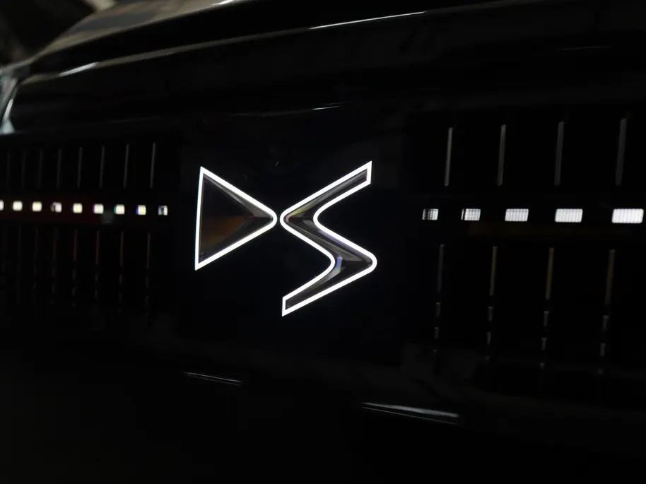 DS N°4 Automobiles E-Tense 157 KW Pallas