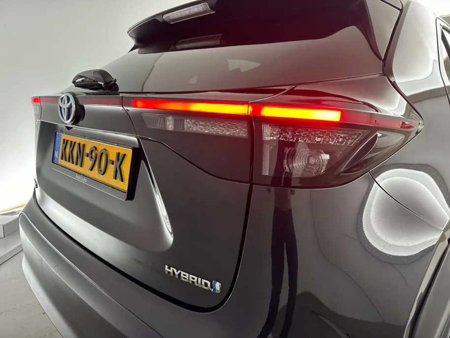 Toyota Yaris Cross 1.5 Hybrid Dynamic | Navigatie | 17'' L.M. Velgen | Adaptieve Cruise Control