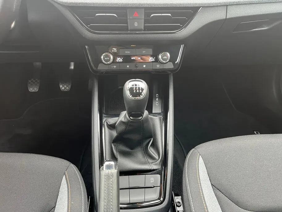 Škoda Kamiq 1.0 TSI Selection | 1e Eigenaar | Cruise control | Apple Carplay/Android auto | Parkeersensoren achter | Led koplampen | Fabrieksgarantie! |