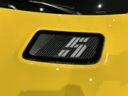 Renault 5 comfort range iconic cinq 52 kWh | NU met €1.800,- Zeeuw & Zeeuw voorraadkorting en met GRATIS 5 jaar fabrieksgarantie tot 160.000km | PACK SAFETY & ADVANCED DRIVING ASSIST | V2G ready | Auto van het Jaar 2025 | Te financieren tegen 2,9% rente |