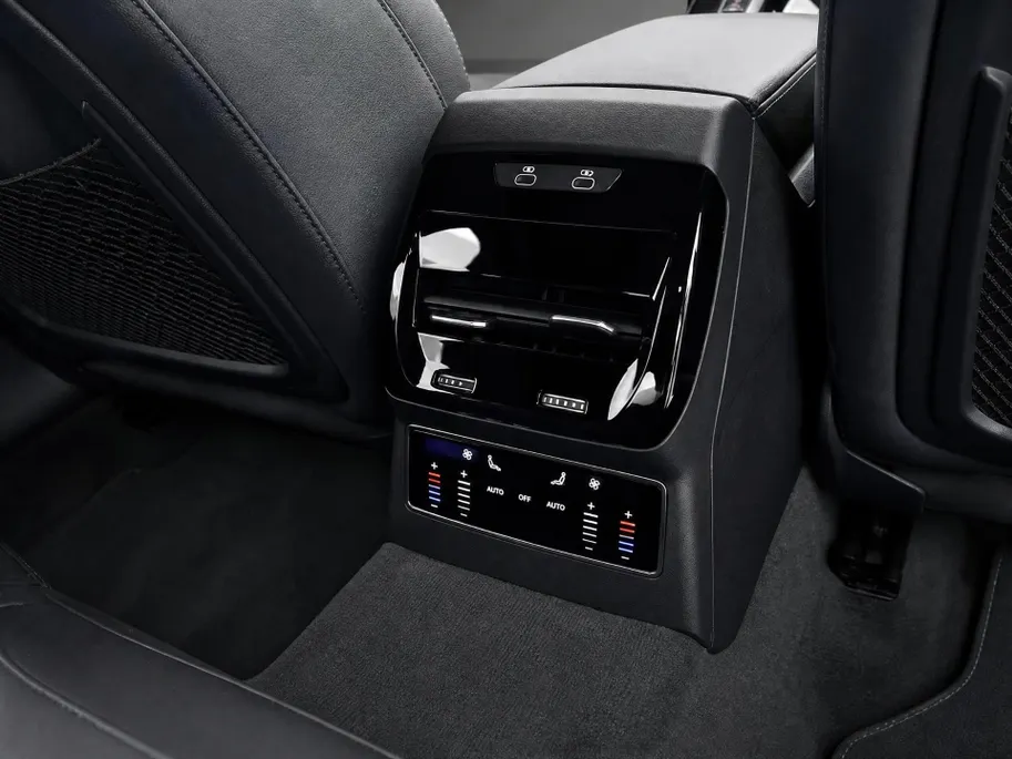 Audi A6 Limousine 2.0 e-hybrid quattro S Edition 299 PK Audi Sport 21'' · Tech Plus pakket · Akoestische glas · Lichtpakket Pro