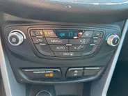 Ford B-MAX 1.0 EcoBoost Style | Super Praktisch! | Navigatie | Parkeersensoren | Climate Control | NU Rijklaarprijs! Incl. 12 maanden garantie, APK, Onderhoudsbeurt etc. Premiumpakket gratis! |