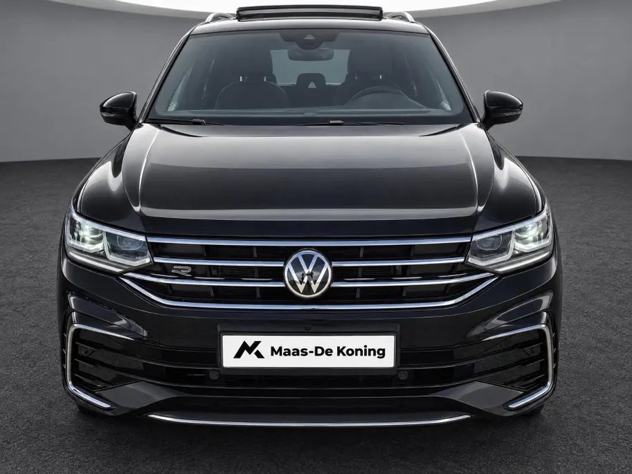 Volkswagen Tiguan 1.4 TSI eHybrid R-Line Business+ · Panoramadak · Trekhaak · 360°Camera · Apple/Android Car Play