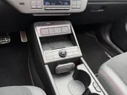 Hyundai Kona 1.6 GDI HEV N Line Sky | Schuif-/kantel dak | 360 camera | Apple Carplay/ Android Auto | Stoelverwarming voor & achter | Stoelventilatie |  Navigatie |