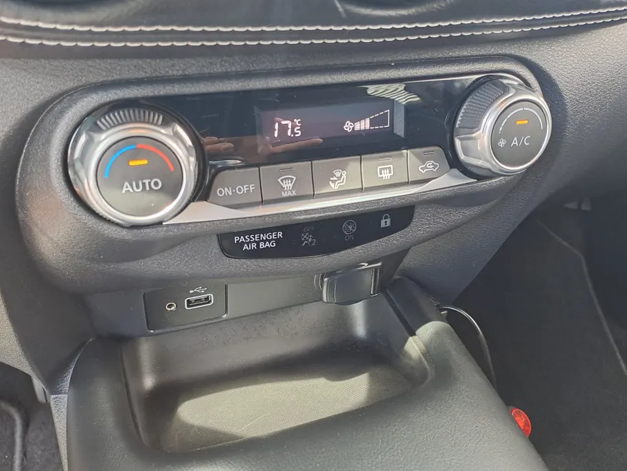 Nissan Juke 1.0 DIG-T N-Connecta | Cruise | Apple Carplay/Android Auto | Camera | DAB | Keyless entry | Keyless start