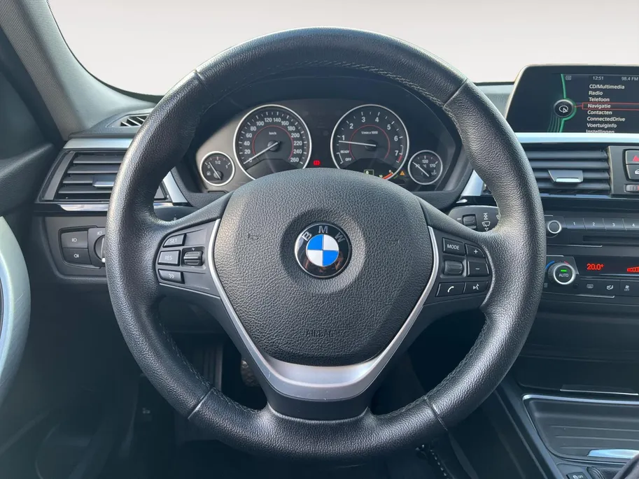 BMW 3 Serie Touring 316i Executive Sport NL Auto | unieke km.stand | navigatie | lm velgen | cruise | etc.