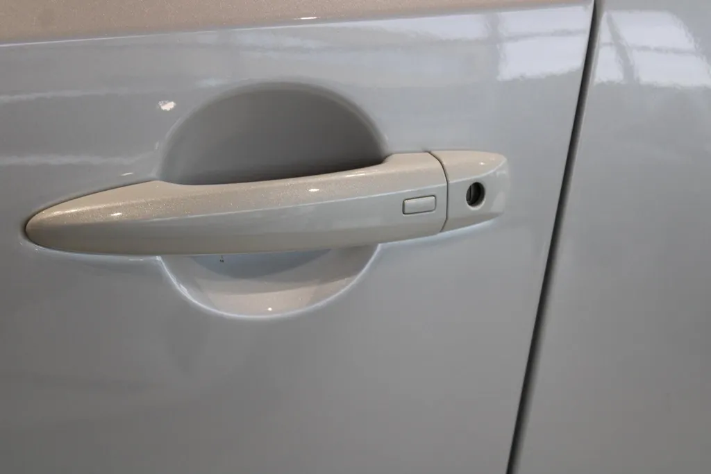 Nissan QASHQAI 1.5 e-Power N-Design | Stuur-, stoel- en voorruitverwarming  | 20inch wielen |360grd camera | parkeersensoren voor en achter | Electrische stoelverstelling met geheugen | Alcantra/lederen bekleding | 205PK | Two-tone lak | Apple carplay & Android auto |