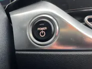 Kia e-Niro ExecutiveLine 64 kWh | Lederen bekleding | Elektrische stoelverstelling | JBL Audio systeem | Stoelventilatie