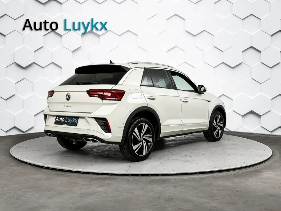 Volkswagen T-Roc 1.5 TSI R-Line DSG Automaat | IQ Light | Elektrische Achterklep | Winterpakket