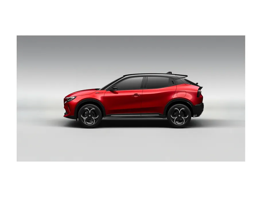 Alfa Romeo Junior Ibrida Sport Speciale Automaat