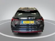 Škoda Octavia Combi 1.4 TSI 245pk DSG RS iV PHEV Business · Camera · Apple/Android Car Play · Sfeerverlichting · Steoverwarming · Navigatie · 18'' Inch ·