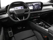 Audi Q3 1.5 200kW e-hybrid S edition 272 PK · MMI Experience pro · Tech plus · 20' LM Velgen