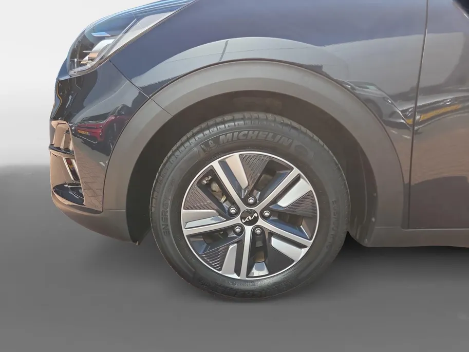 Kia Niro 1.6i Hybrid ExecutiveLine | Automaat | 1e Eigenaar | Dealer onderhouden | JBL | Schuif-/kanteldak | Cruise Control Adaptief | Leder | Stoelverwarming en verkoling | LM Velgen | Carplay | Camera | FabriekGarantie tot 2032