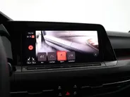 Volkswagen Golf 2.0 TSI 245pk DSG GTI · Panoramadak · Camera · Sfeerverlichting · Apple/Android Car Play · 18'' Inch · EXTRA INRUILKORTING ·