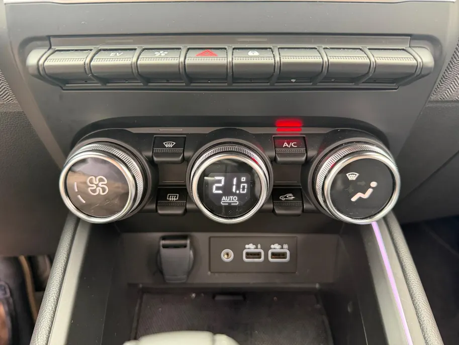Renault Clio 1.6 E-Tech Full Hybrid 145 techno | Automaat | Camera | Apple Carplay & Android Auto | Parkeersensoren | Cruise & Climate Control | 12 Maanden BOVAG Garantie