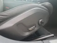 Volvo V90 2.0 T4 Momentum | Stoel en stuurverwarming | Elektrisch bedienbare voorstoelen | Camera | Lederen bekleding | Navigatie | Parkeersensoren voor en achter | Elektrische achterklep |