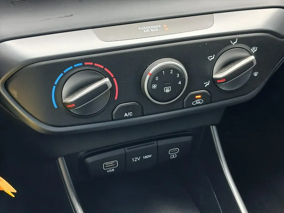 Hyundai i20 1.0 MHEV 100pk Comfort / Cruise / Airco / Carplay