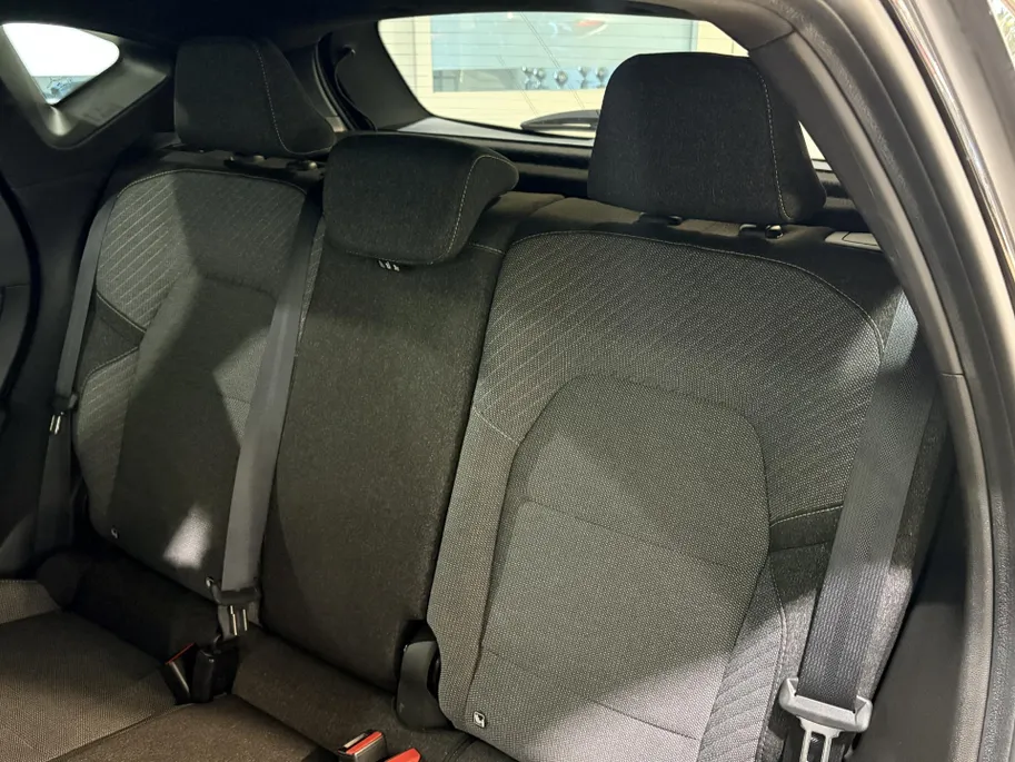 Renault Captur 90PK TCe Techno | Schuif/Kantel Dak | Navi | Camera | Digital Cockpit | Parkeersensoren | Climate Control | Cruise Control | Full LED | Lichtmetalen Velgen |