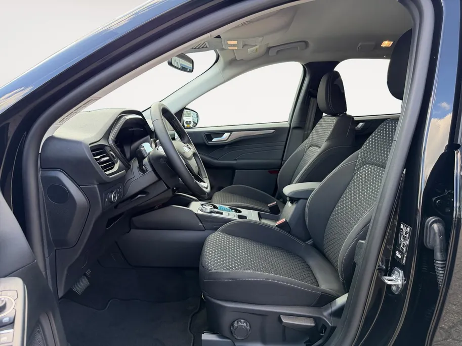 Ford Kuga 2.5 PHEV Titanium | Uit Voorraad Leverbaar | Automaat | €4.000,- Ready Set Ford Bonus | Trekhaak | 2100kg Trekgewicht | Adapt. Cruise Control | BLISS | 360 Graden Camera | Apple Carplay & Android Auto