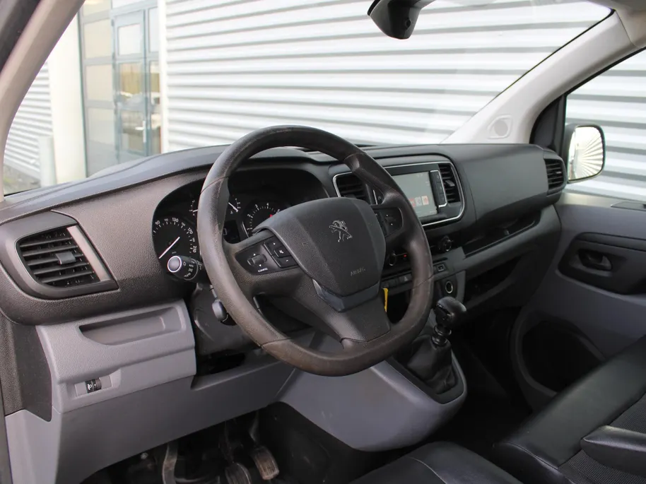 Peugeot Expert 1.5 BlueHDI 100 Standard Premium | Camera | Betonplex | Cruise | Navi | Carplay | Dodehoek detectie | Parkeersensor v+a | Airco |