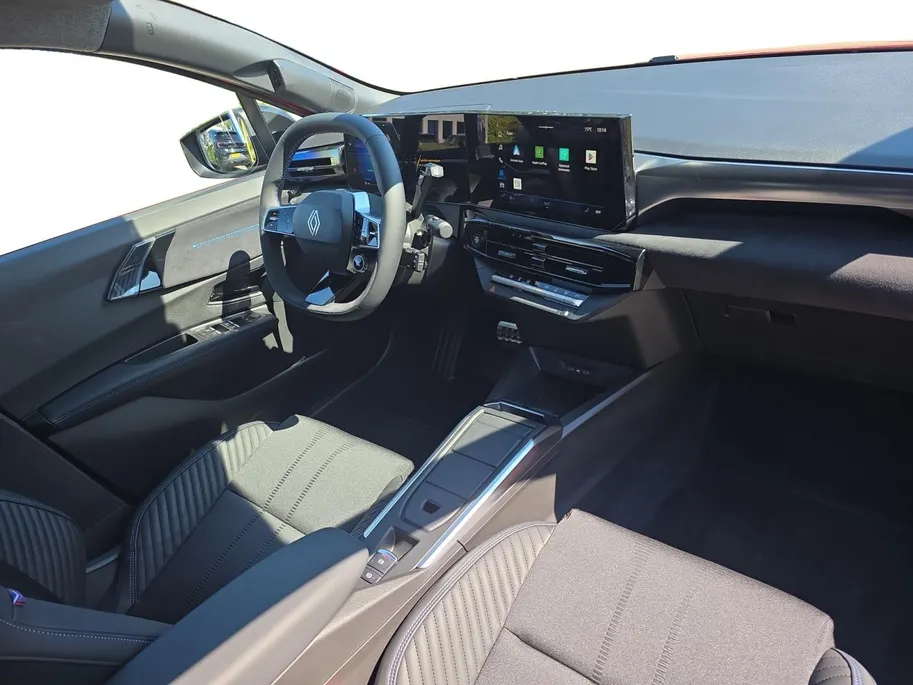 Renault Clio 1.8 Hybrid 160 esprit Alpine | 1.300 euro voorraadkorting | LMV | Apple Carplay & Android Auto |