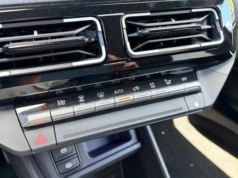Renault 5 comfort range techno 52 kWh 150PK Nu op voorraad ,| Nu met € 1300,-,- Zeeuw & Zeeuw voorraadkorting | + 5 jaar garantie tot 160.000km | vanaf 2.9% actiefinanciering |