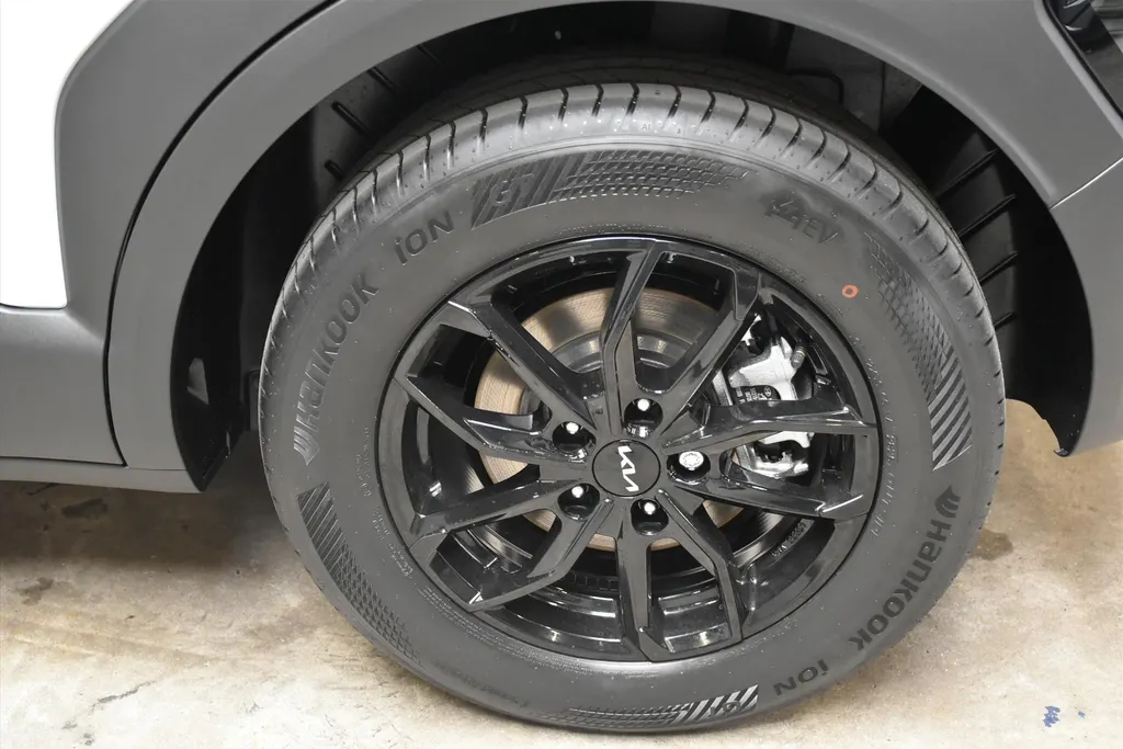 Kia EV2 61 kWh 135pk (5-zits) Air BLACK EDITION