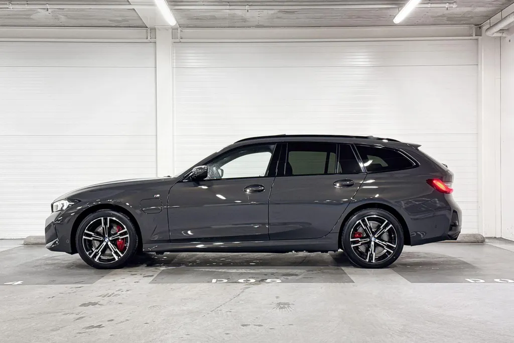 BMW 3 Serie Touring 330e