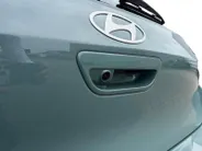 Hyundai i10 1.0 Premium | Climate Control | Achteruitrijcamera | Navigatie | Parkeersensoren achter | Apple Carplay/ Android Auto